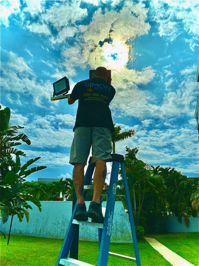 Simon Electric LLC of Palm Beach County, FL