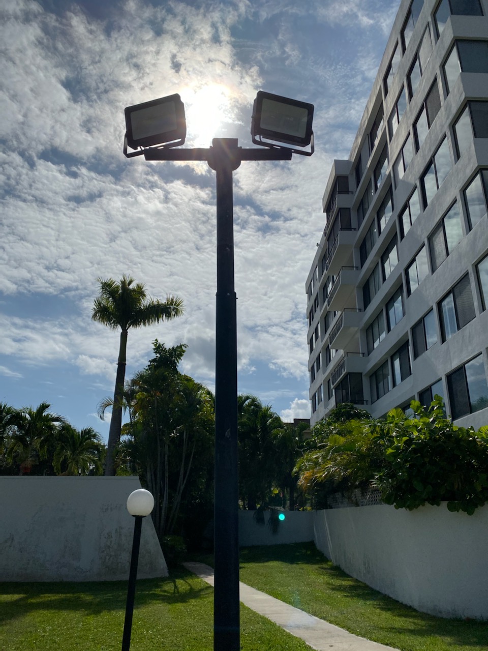 Simon Electric LLC of Palm Beach County, FL