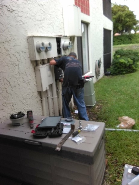 Simon Electric LLC of Palm Beach County, FL