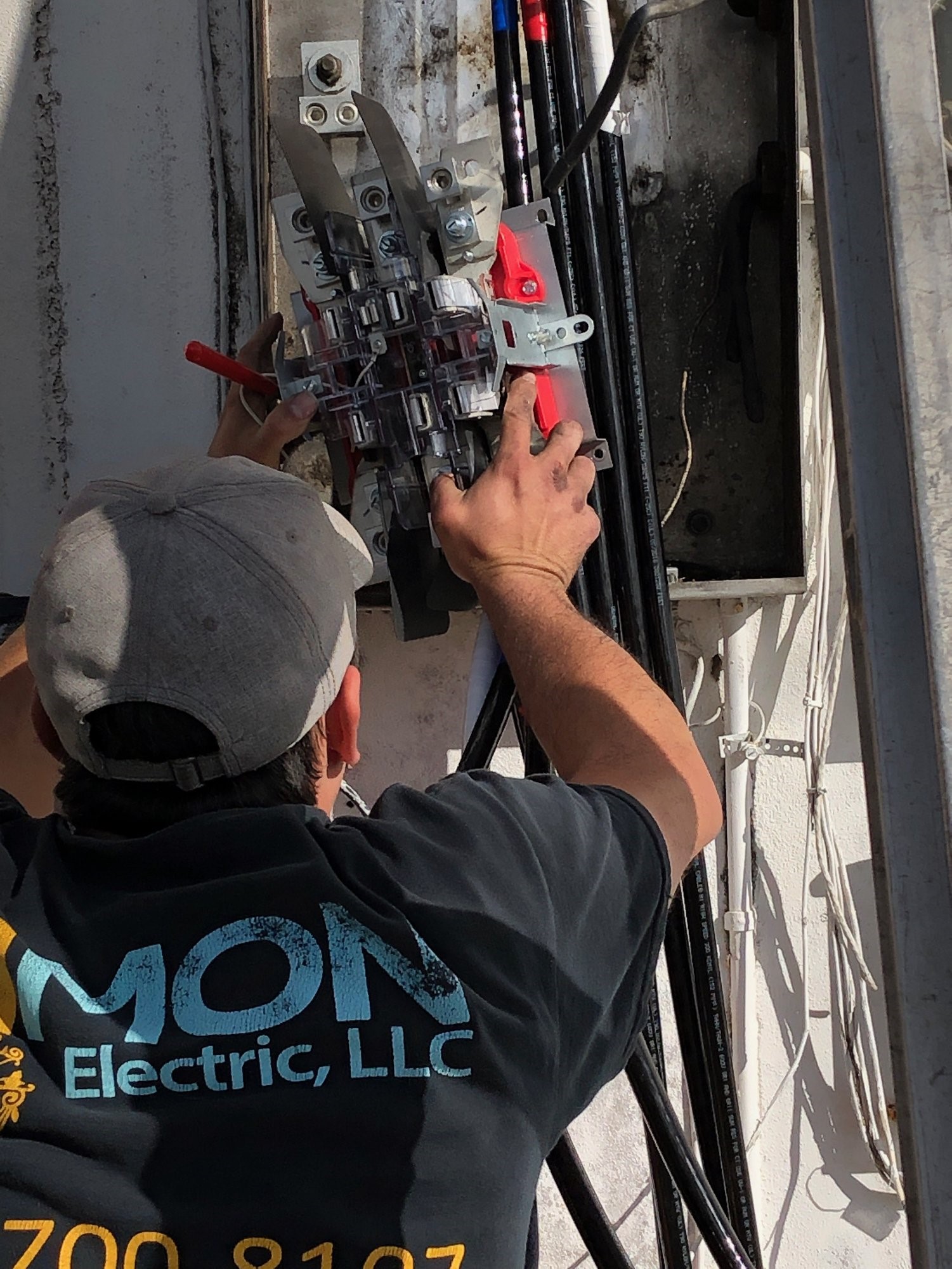 Simon Electric LLC of Palm Beach County, FL