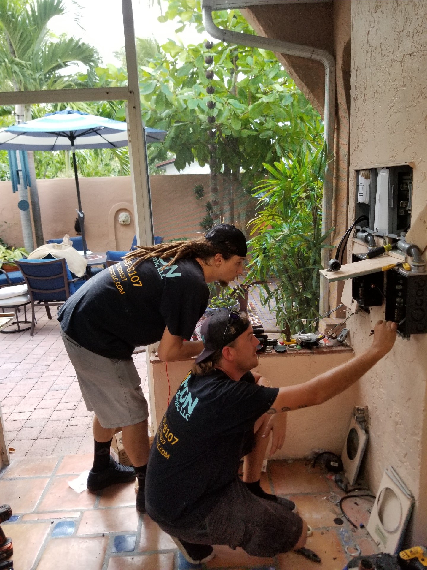 Simon Electric LLC of Palm Beach County, FL