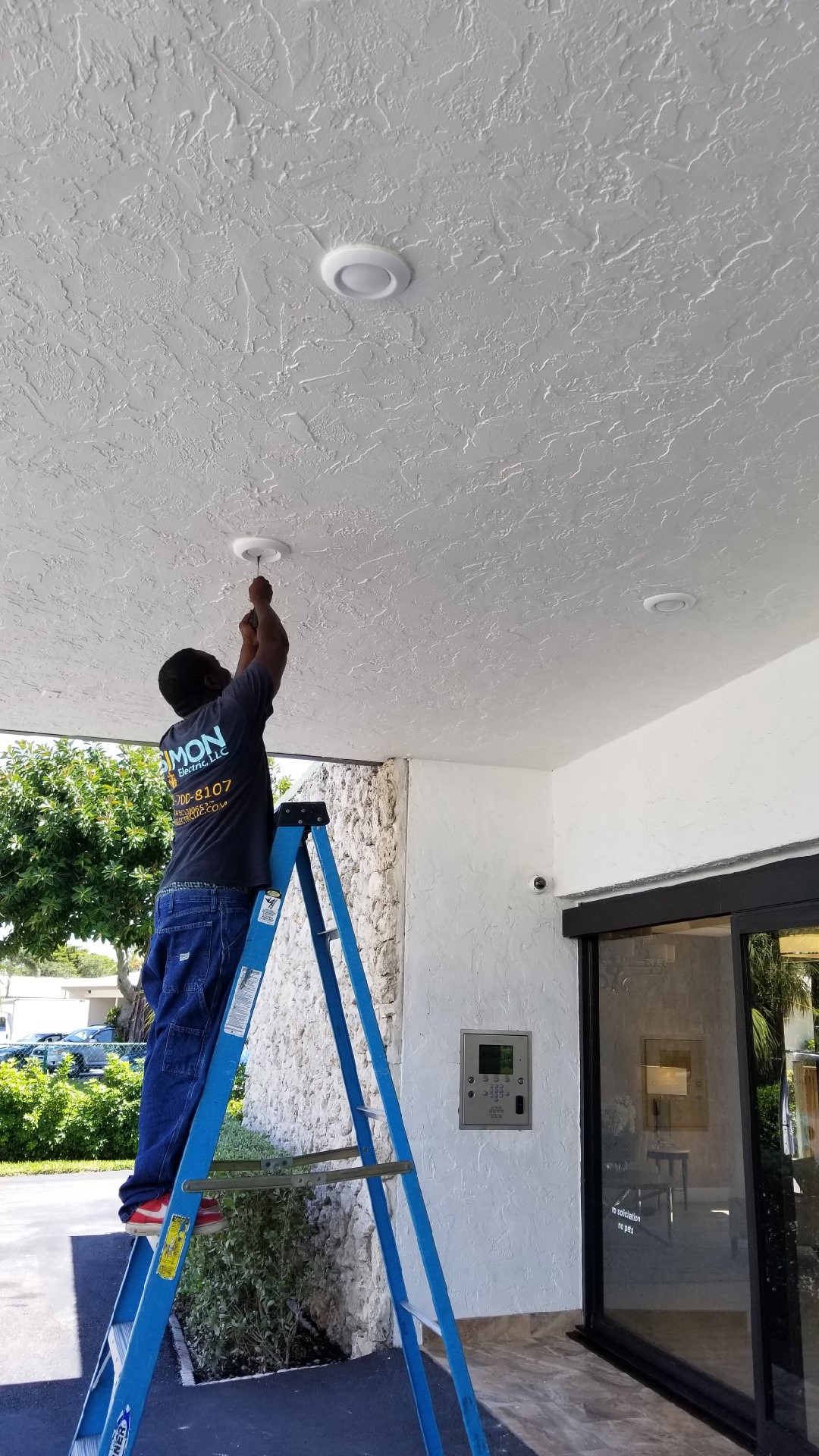 Simon Electric LLC of Palm Beach County, FL